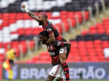 Flamengo vence Inter de virada e assume a liderança do Brasileiro